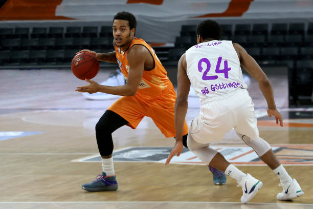 成为多数俱 成为多数俱