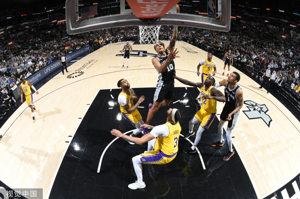 中绝杀三分 中绝杀三分