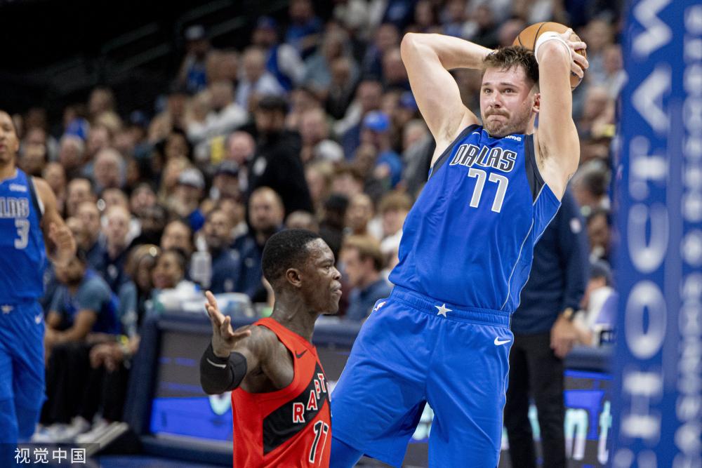 詹姆斯首获MVP，骑士66胜冲冠，东决不敌魔术饮恨