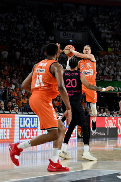 詹姆斯在家 詹姆斯在家